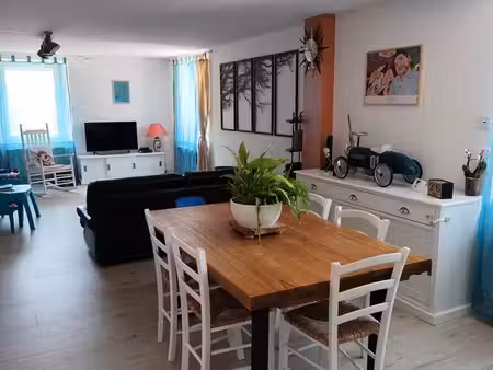 grand 96 m² – 3 chambres + parking + cave – 1er étage – 119 000