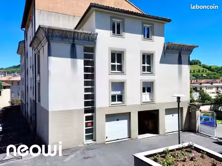 immeuble 7 pièces 160 m²