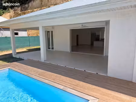 villa 3 chambres-piscine