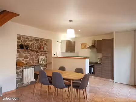 location maison village