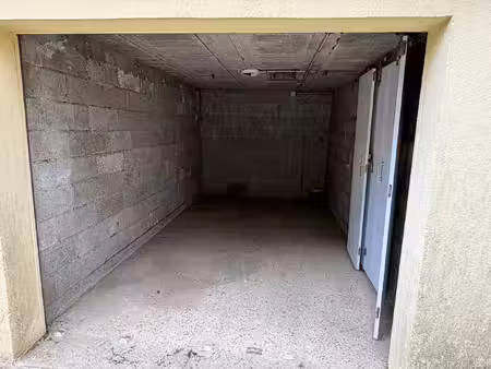 parking à louer