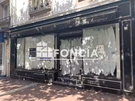local commercial à louer