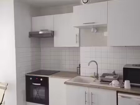 t3 meublé en duplex – 54 m² – centre-ville de vierzon