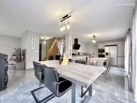 maison de 2023 - 128m2