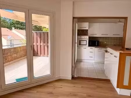 appartement t3 70m2 -terasse-lumineux-chevry  gif sur yvette