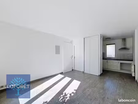 studio 1 pièce 25 m²
