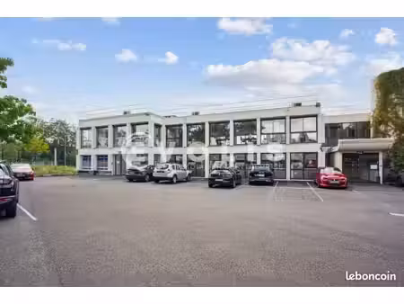 bureaux 496 m²
