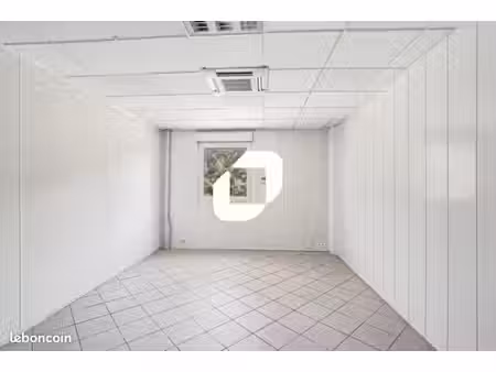 bureaux 130 m²