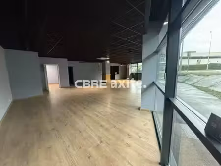 local commercial à louer