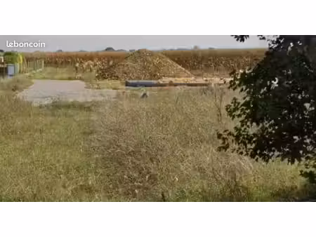 terrain 439 m² anais