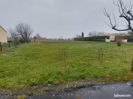 terrain constructible viabilisé 974 m2