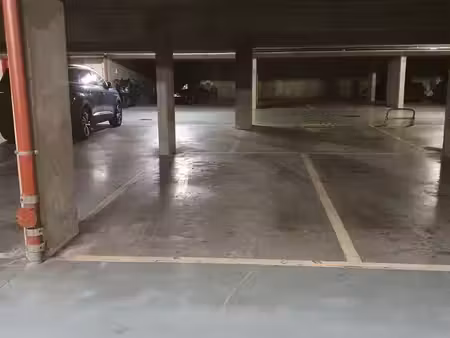 parking suresnes (proche puteaux)