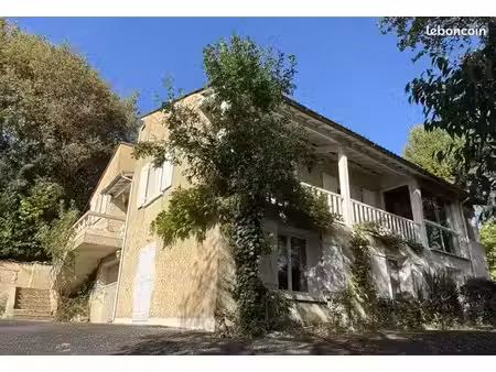maison 10 pièces 260 m²