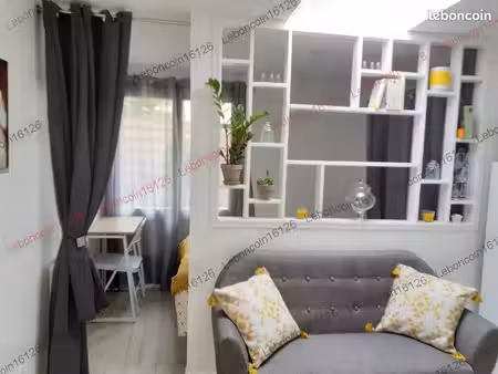 appartement meublé de 21 m² à angoulême et son parking privé - 650 toutes charges (inclus 