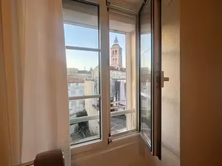 appartement de charme - centre historique cognac