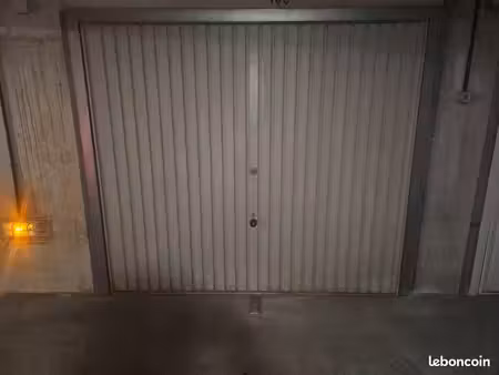 garage fermé en sous-sol – dijon clemenceau / auditorium