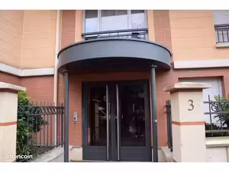 vends appartement 3 pièces 50 m2 terrasse et jardin