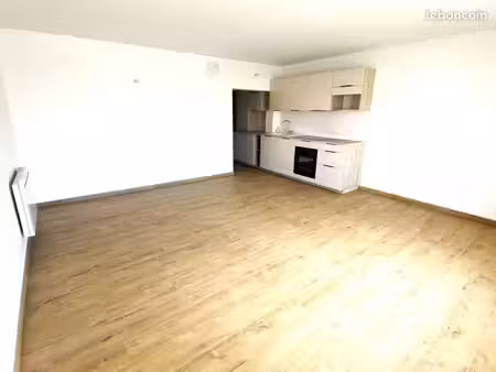 appartement hypercentre de royan avec balcon
