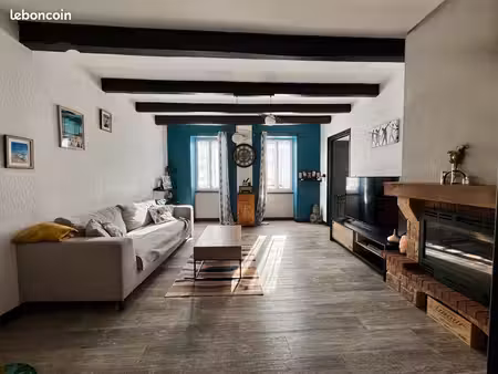 maison pierres - 4 chambres + 1 bureau/petite chambre - aigrefeuille