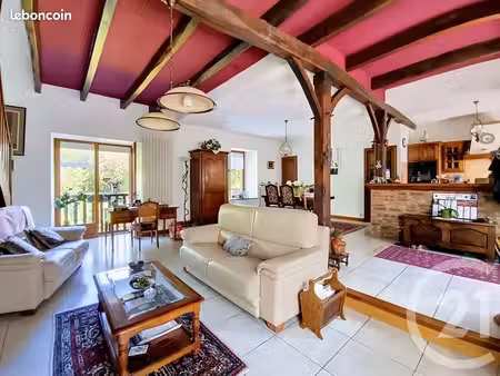maison 5 pièces 141 m²