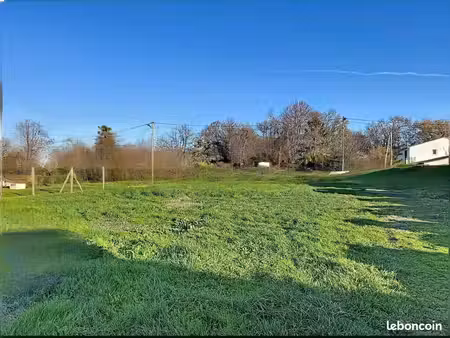 terrain à bâtir de 1238 m² à royan (17)