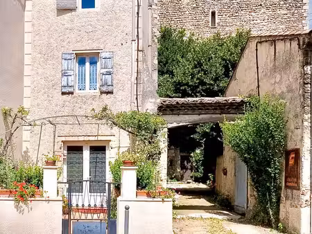 maison de village avec cour