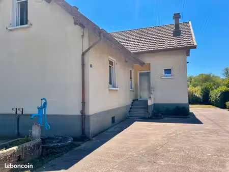 maison dans secteur calme avec rue en impasse