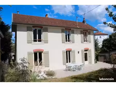 maison 5 pièces 128m²