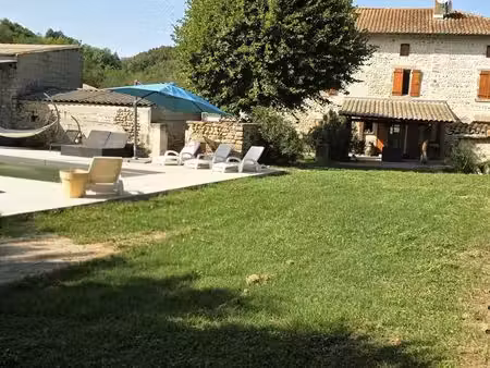 corps de ferme rénové – 170 m² – 5 chambres – parc de 2 5 ha