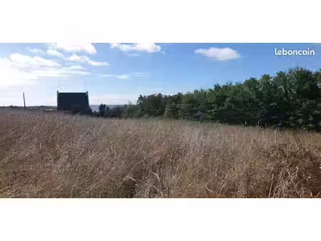 terrain exceptionnel de 2 500 m² avec vue mer et vue sur la plage du lo'c 29770