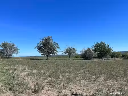 terrain 2 547 m² les farges