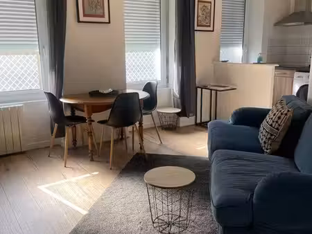 appartement t 3 tout confort plein centre