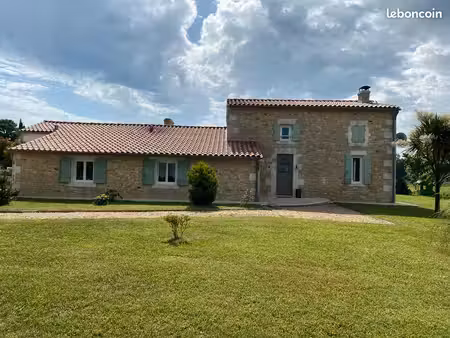 maison charentaise