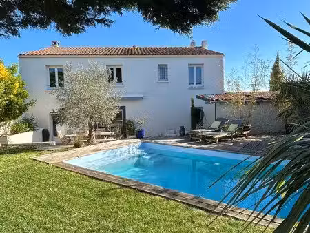 maison 4 chambres avec piscine