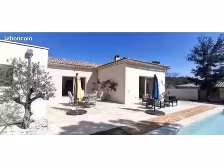 saint-paul-trois-châteaux-propriété de prestige avec piscine