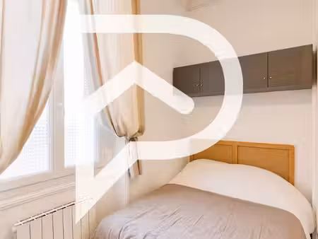 studio 1 pièce 32 m²