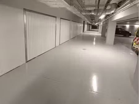 grand box creteil pour parking ou stockage