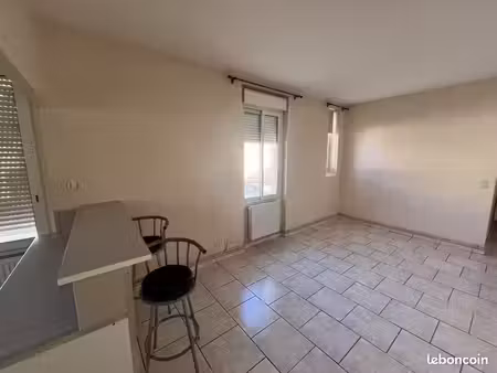 studio refait à neuf