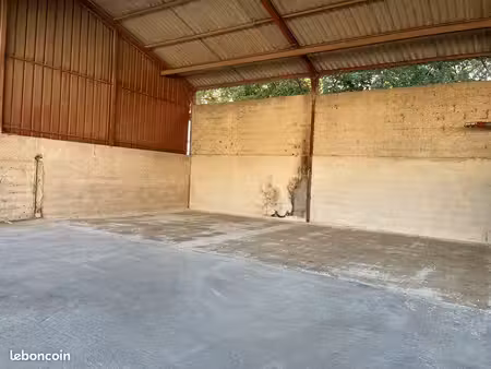 hangar pour camping car