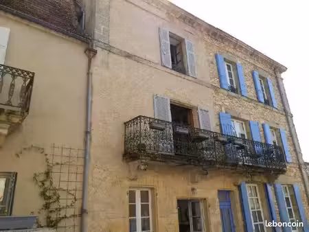 maison de village 2 pièces 200 m²