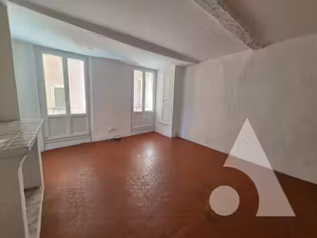 salernes - immeuble de rapport ? 229.000 €