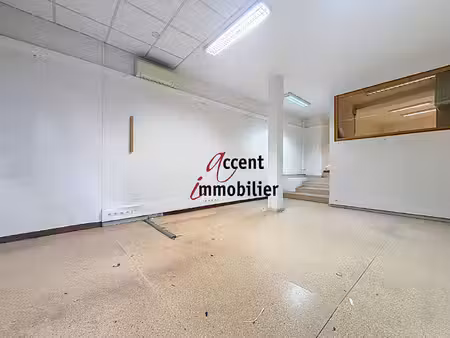 local commercial cavaillon 65 m2