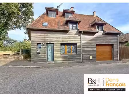 charmante maison 7 pièces de 178 m² avec piscine