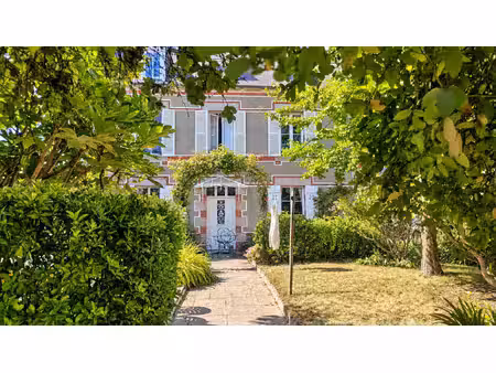 à plourhan  une maison de caractère où tout se fait à pied
