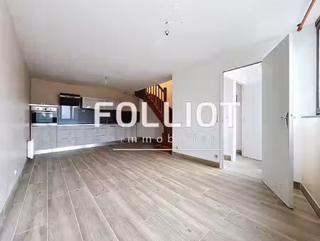 a vendre  maison de ville