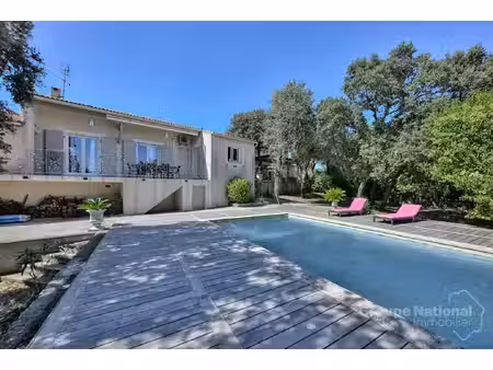 villa 5p - 207 m2 spacieuse - vue garrigues