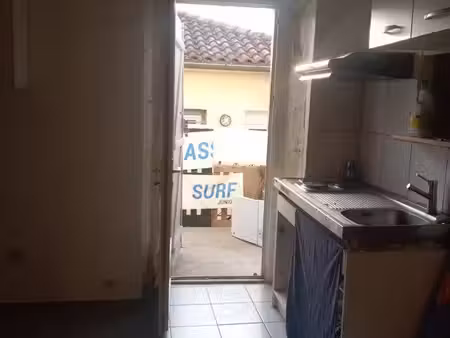 t2 bis atypique 50m² avec terrasse -> rue d’assas