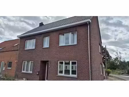 duplex à louer à zonhoven pour € 795 avec 2 chambres à coucher