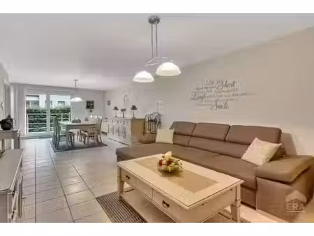 appartement avec terrasse ensoleillée à houthalen