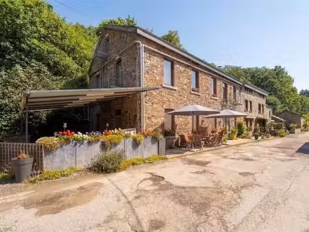 gîte 18-20 p. + 3 appartements en ordre d'autorisation